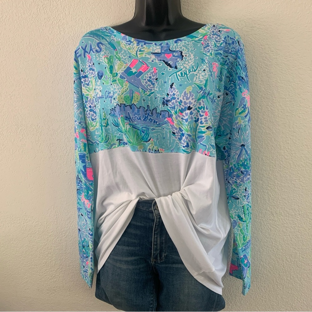 Lilly Pulitzer Finn Top Size L πLong Sleeve Bayside Blue Lilly Loves Texas NEW